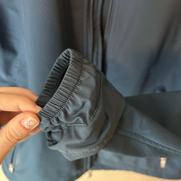 NWOT Women’s Ariat Team Softshell Jacket Deep Petroleum Blue Size M Western - Picture 10 of 15